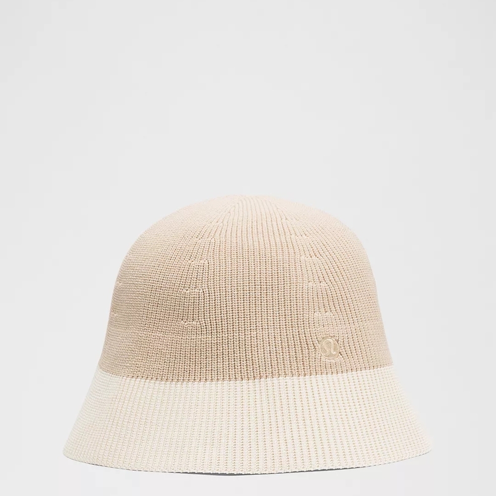 lululemon athletica Two-Tone Knit Bucket Hat - Cream & Beige - Picture 2 of 4